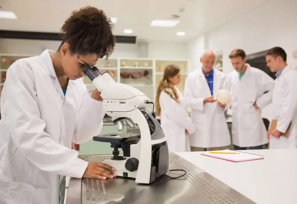 Six Reasons Healthcare Education Should Be Your Next Step